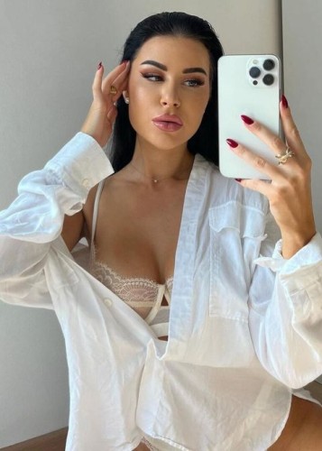 Юля, Г. Кингисепп